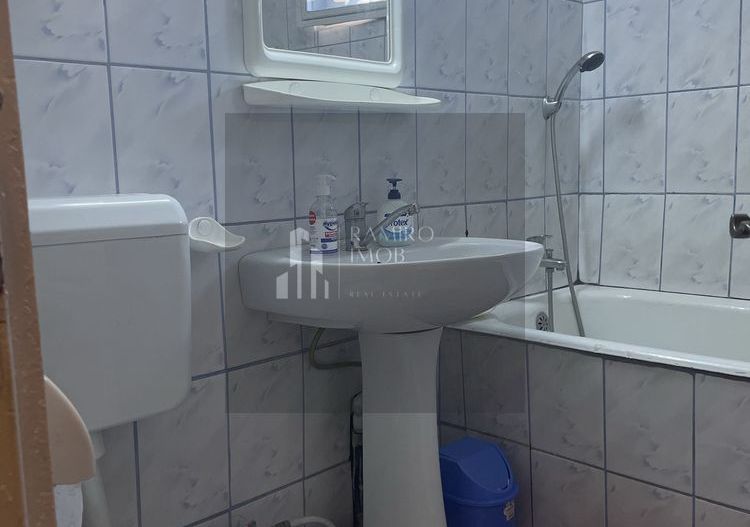 Apartament 3 camere, Zona Barca/Rahova, 2 bai, posibilitate centrala - Poză 7