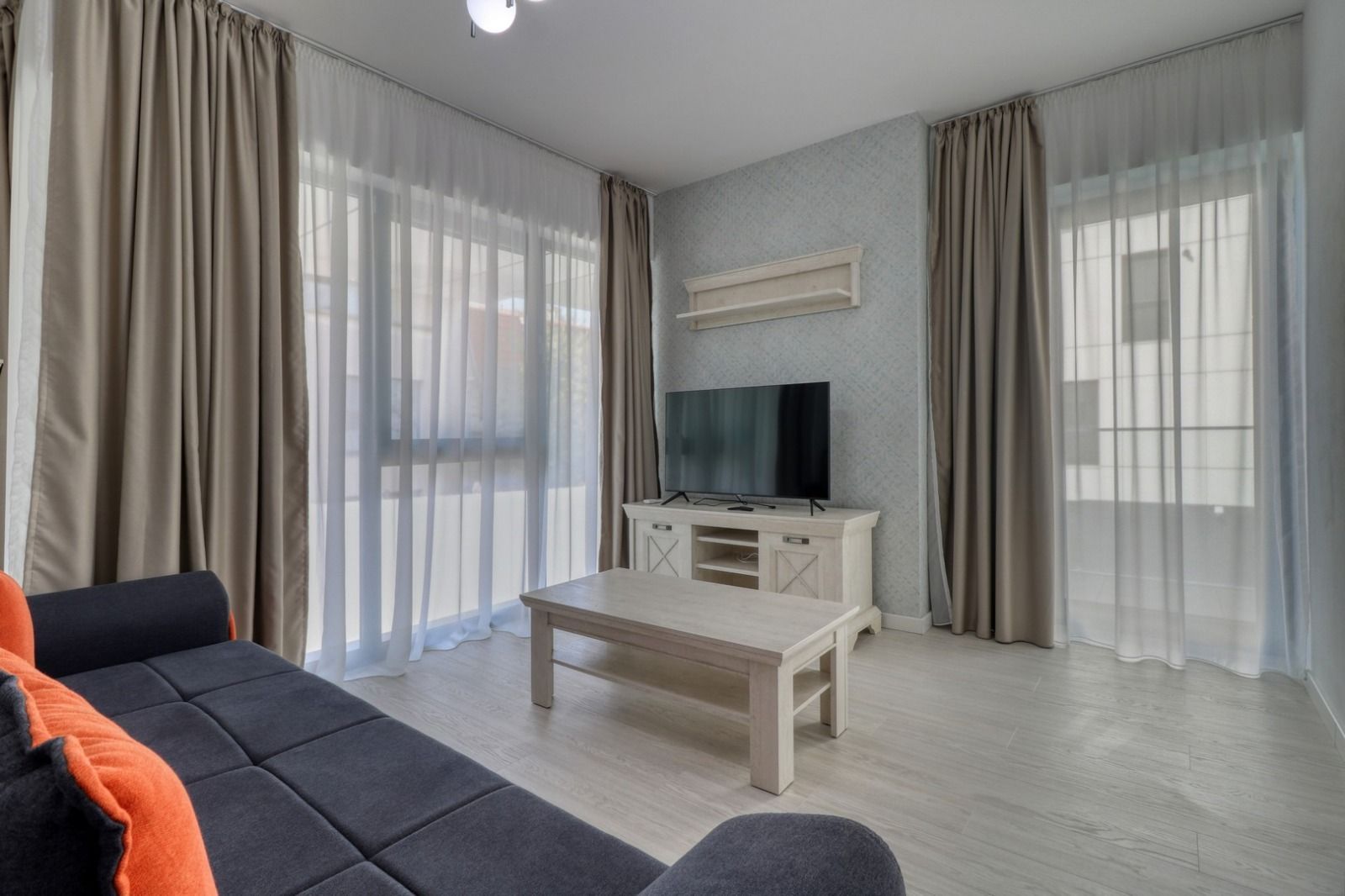 AP. 2 CAMERE DECEBAL, PRIMA INCHIRIERE, PARCARE, INCALZIRE PARDOSEALA - Poză 1
