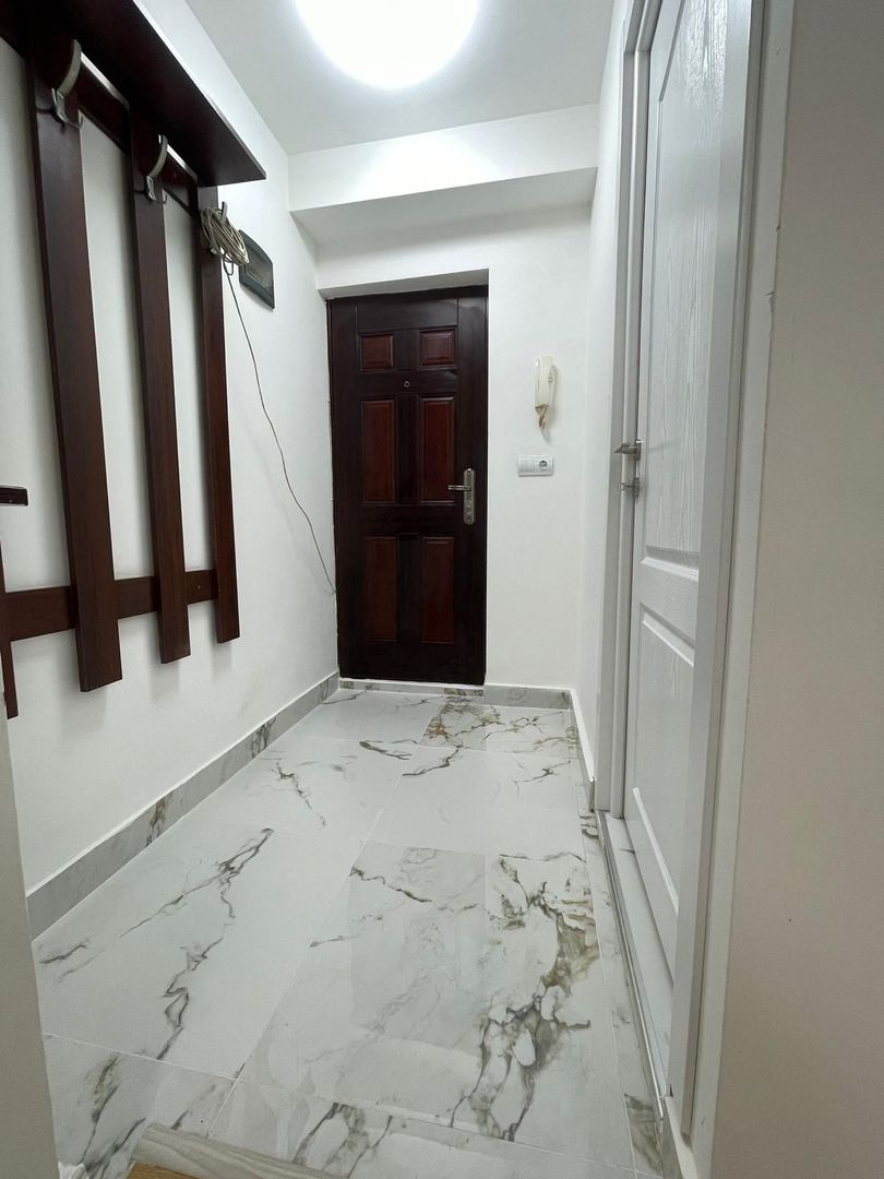 Garsoniera subsol de vanzare Bucurestii Noi - Poză 4