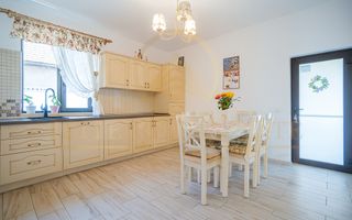 Agigea, lângă Constanța - Casă cu curte, terasă și pod amenajat! - Poză 5