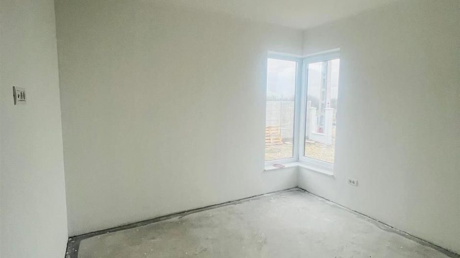 Casa partial finisata in Santandrei - Poză 5