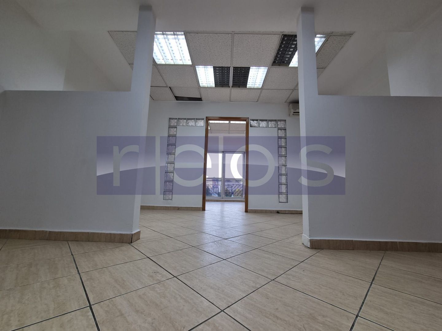 VANZARE SPATIU COMERCIAL | 30 CAMERE | ZONA UNIRII - Poză 16