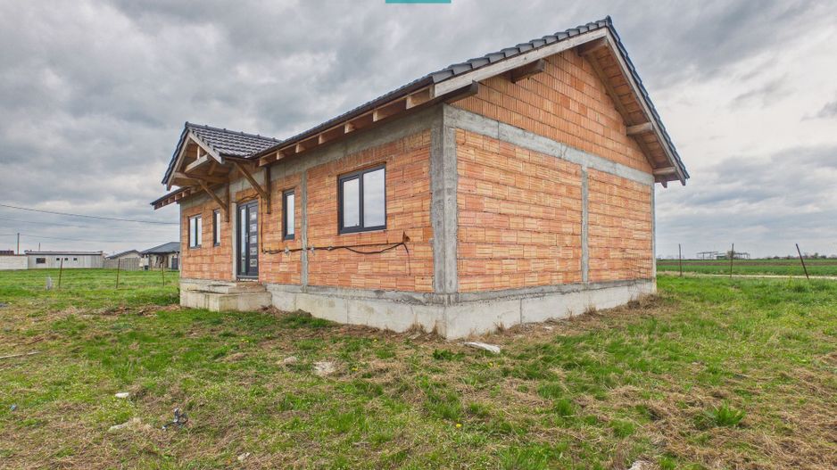 Casa nouă la roșu în Zimandcuz - Poză 5