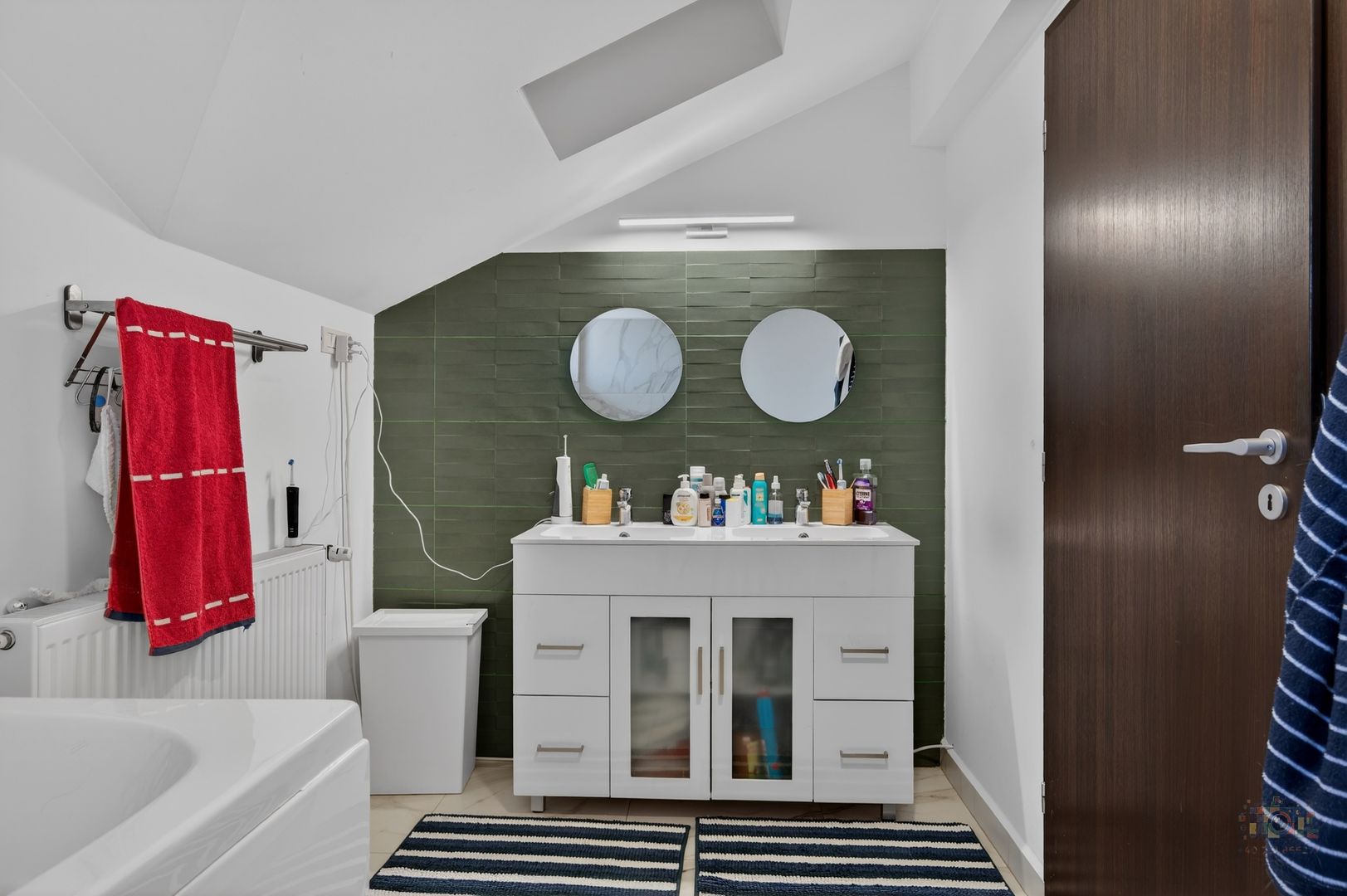 Vila cu design spectaculos, tehnologie smart & lifestyle complet - Poză 19