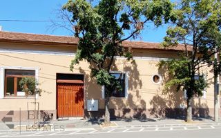 Casa cu teren 506 mp de vanzare central in Oradea - Poză 1