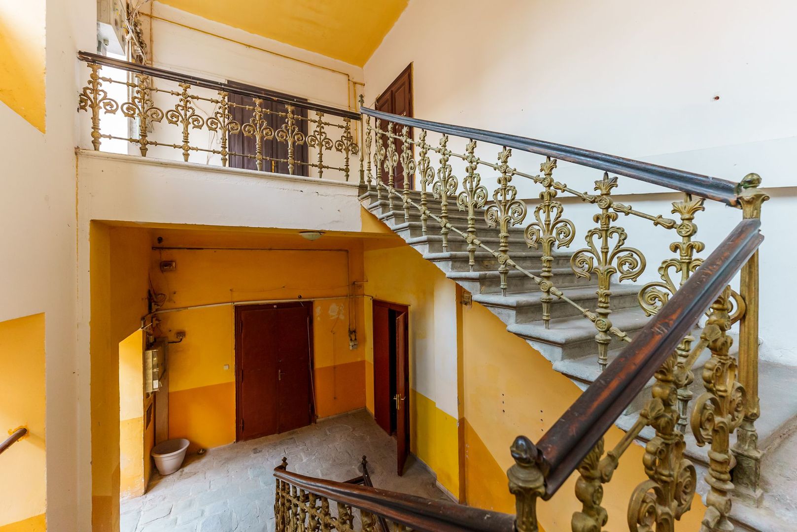 Apartament ultracentral cu 3 camere Arad - Poză 8