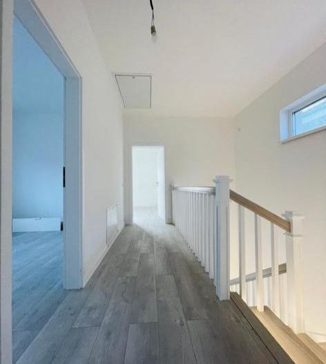 Duplex spatios despatit prin spatiu tehnic - 5 camere - Poză 5