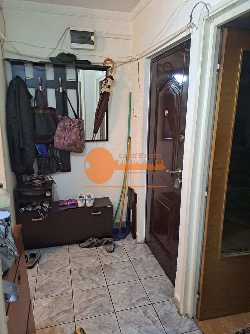 Apartament cu 3 camere in Apusului - Poză 3