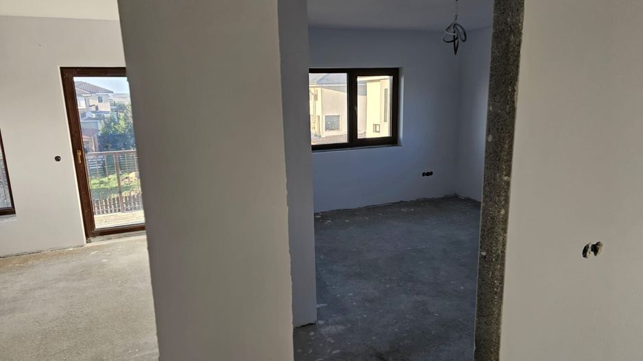 Comision 0% | Casa de vanzare in Dezmir | 149 utili | 2 parcari - Poză 18