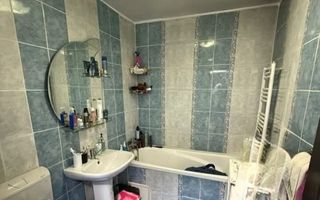 De vanzare apartament cu 3 camere, zona Mall - Poză 6