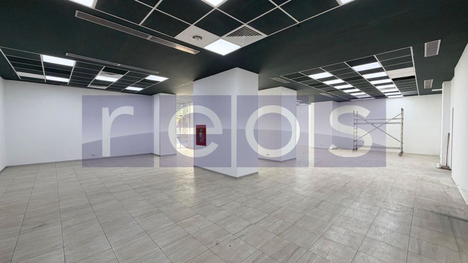 ÎNCHIRIERE SPATIU COMERCIAL | 250 MP | ZONA CENTRALA | PIAȚA  VICTORIEI - Poză 2