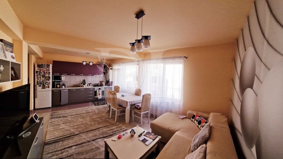 Apartament 3 camere / etaj intermediar / Zona Terra - Poză 2
