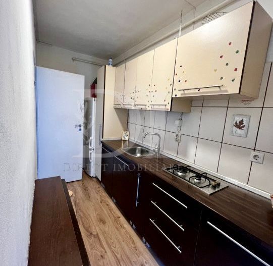 Apartament cu o camera / etaj intermediar / Zona Eroilor - Poză 4