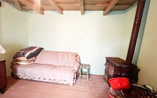 Casa de vanzare si teren de 3000mp in satul Calea Mare, Bihor - Poză 2