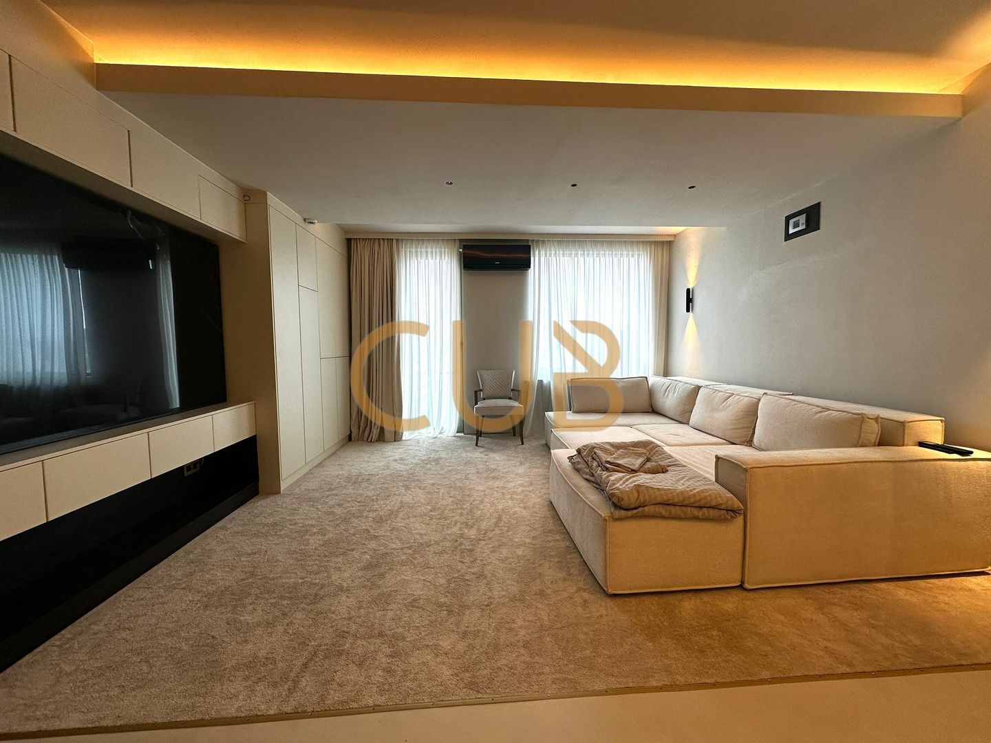 Ap.2cam LUX - Design deosebit | seif, parcare, cam video | Girocului - Poză 1