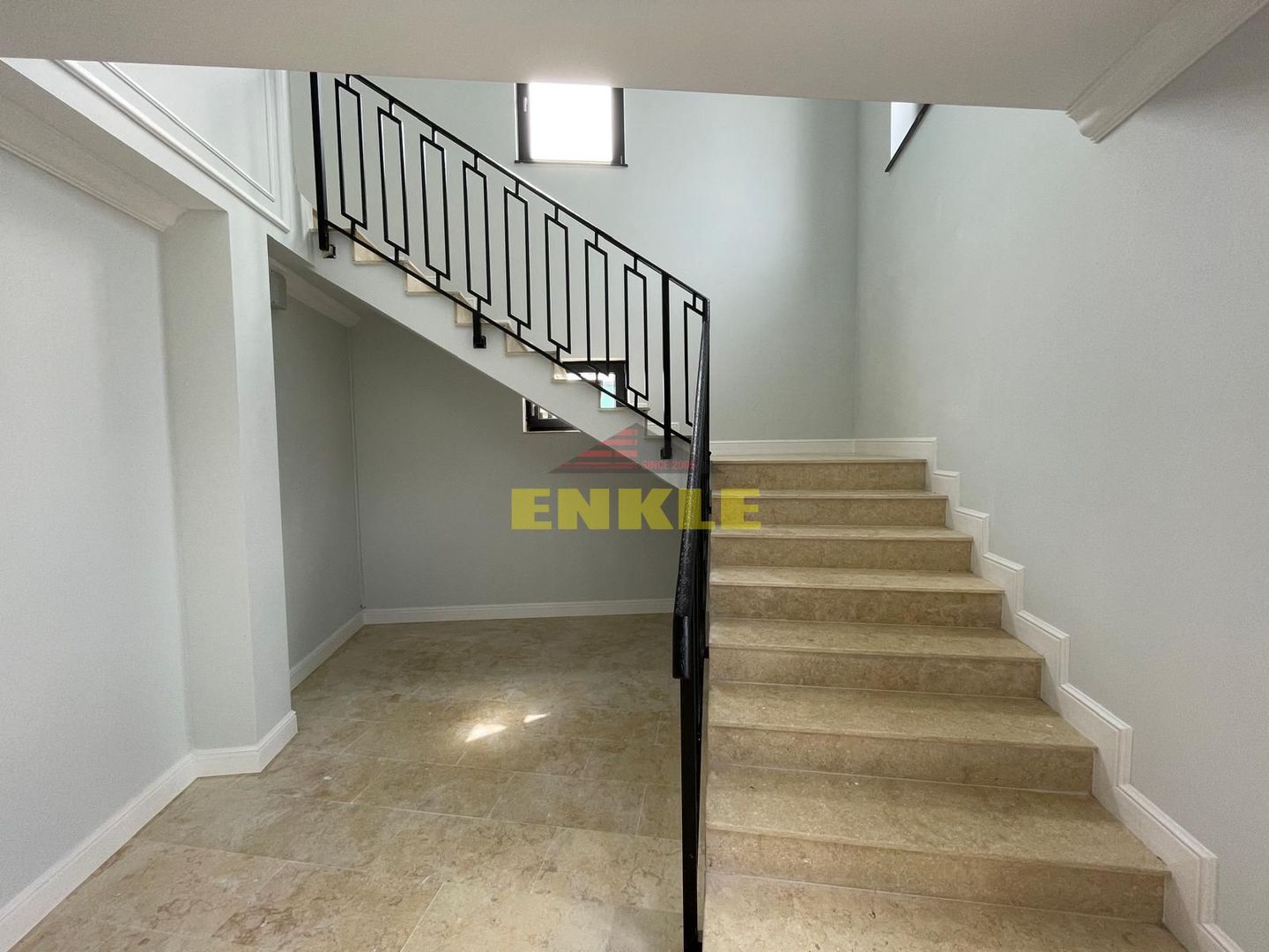 De închiriat: 2 spații comerciale moderne, 80 mp fiecare. - Poză 4