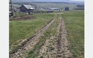 Vând teren intravilan 1100 mp - Poză 1