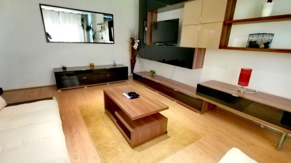 Apartament 3 camere, etaj 1, aproape de Facultate, zona Micalaca - Poză 3