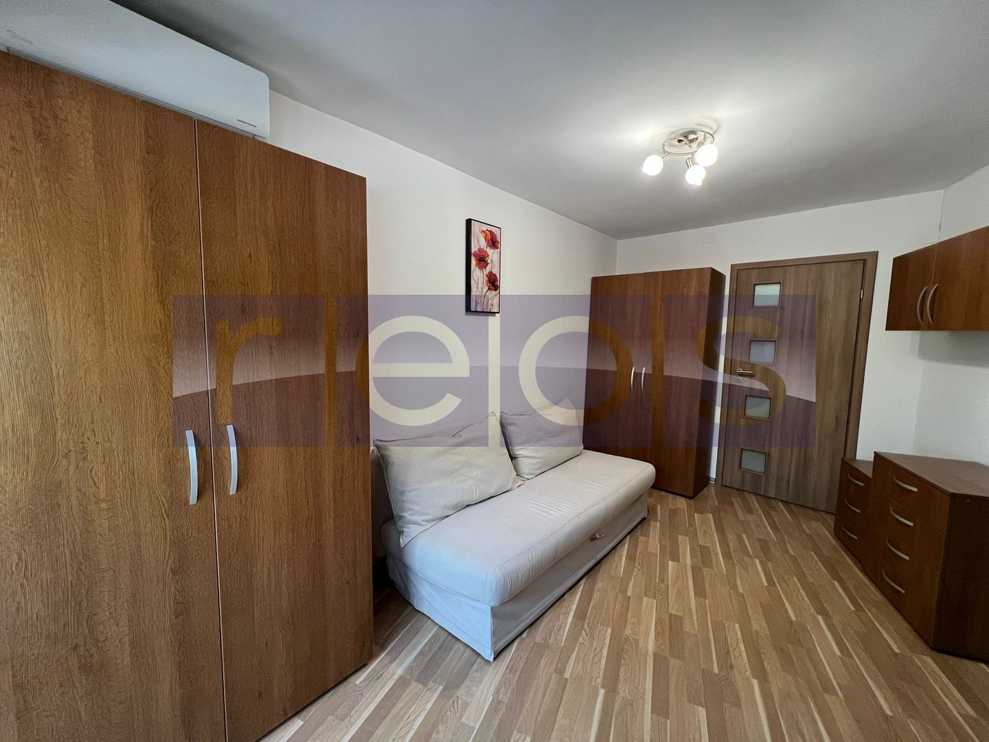 VANZARE GARSONIERA | ZONA TINERETULUI-VACARESTI - Poză 1
