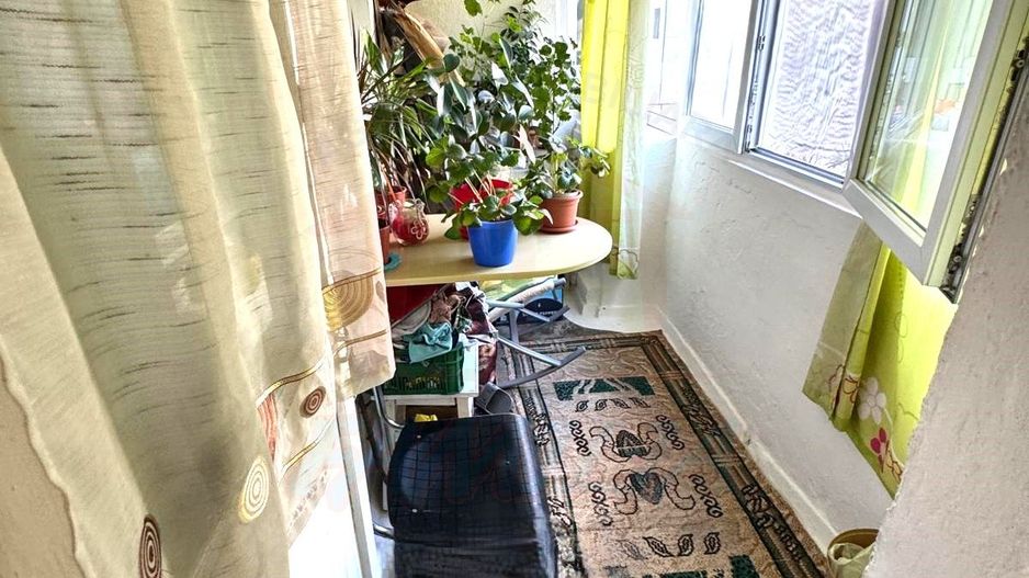 69.900 Euro Ap 2 camere cu 2 balcoane, decomandat, etaj 2, Micro18 - Poză 9