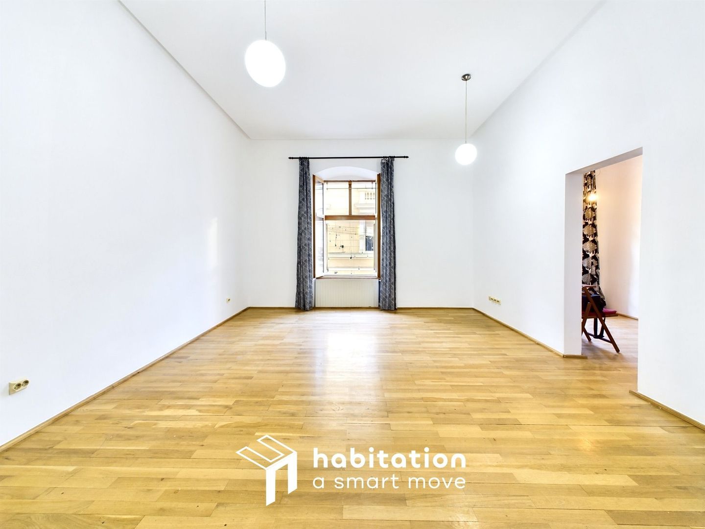 Apartament boem 1 cameră, anexe 73 mp – Piața Unirii, zonă pietonală - Poză 2