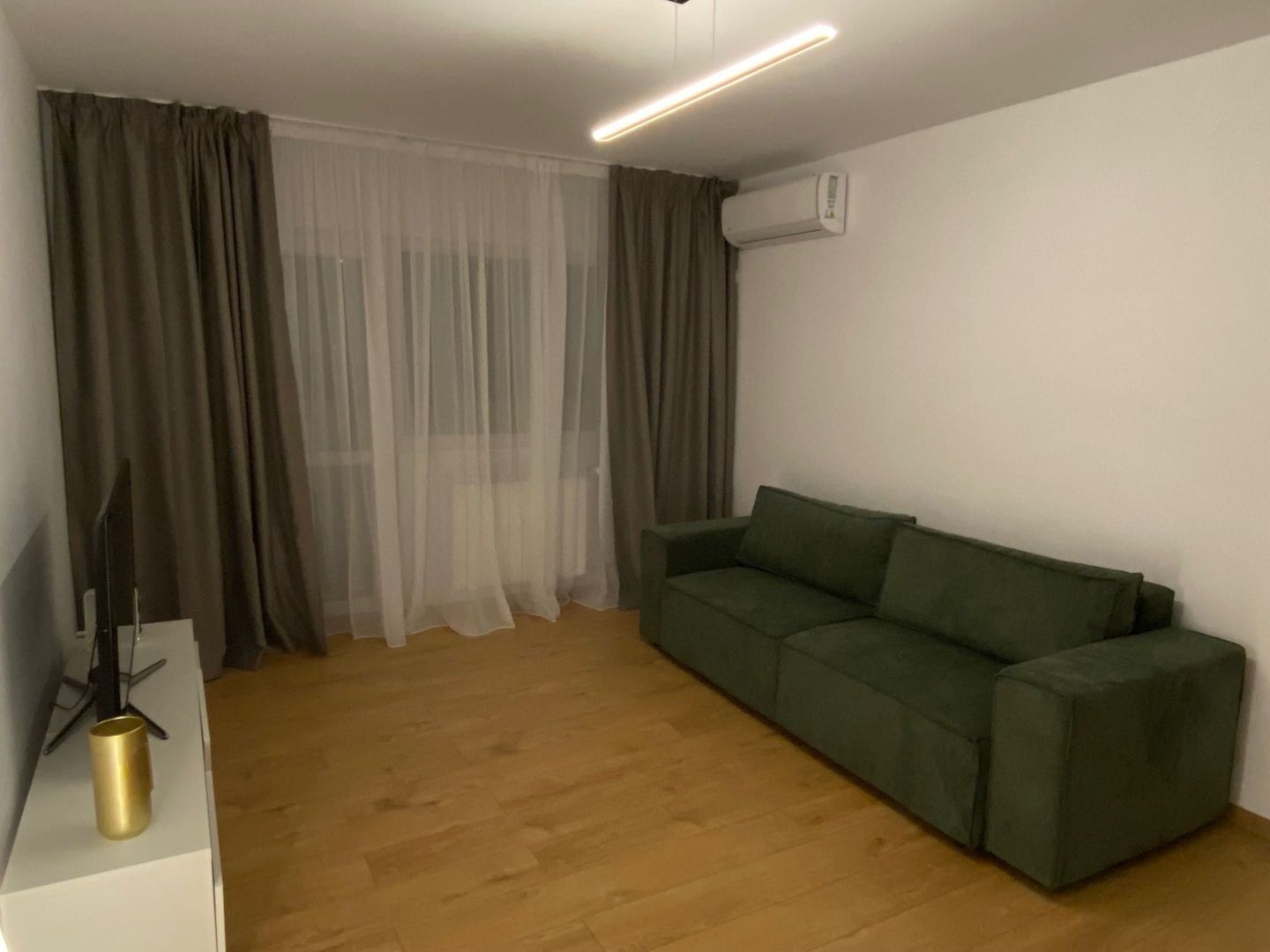 Garsoniera Valea Ialomitei de inchiriat - Poză 2