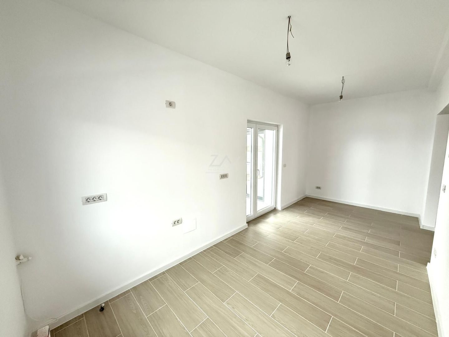 Comision 0. Duplex FINALIZAT 82 mp. Teren generos. - Poză 7