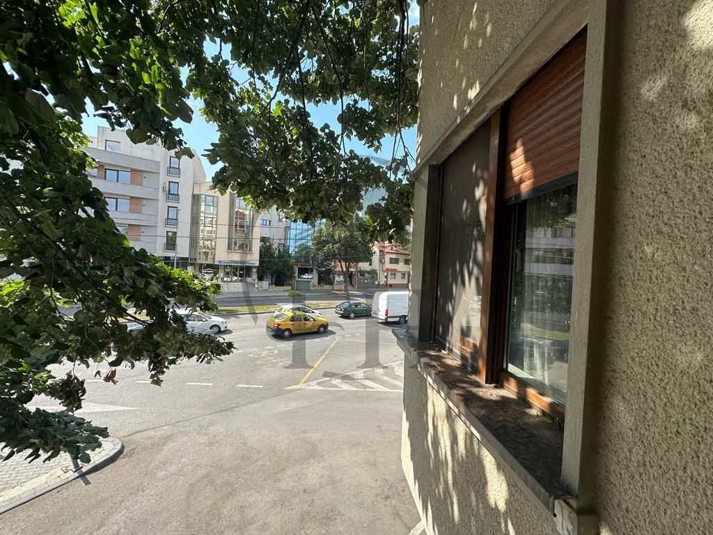 Apartament 3 camere de vanzare- B-dul Mamaia - Poză 10