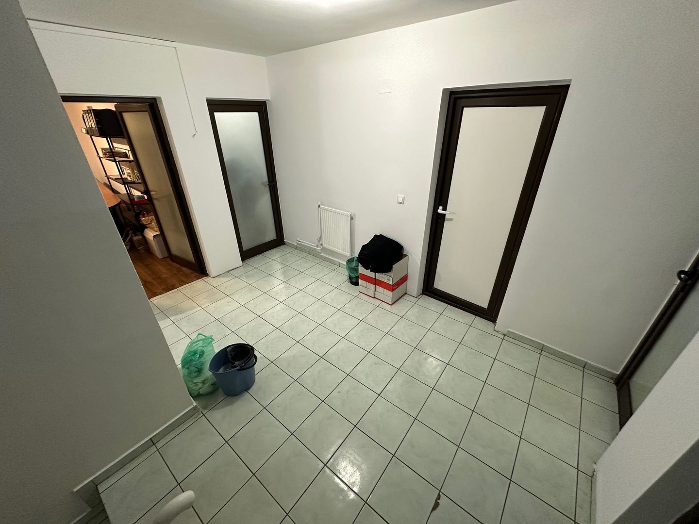 Cladire pretabila spațiu birouri/ clinica - Poză 17