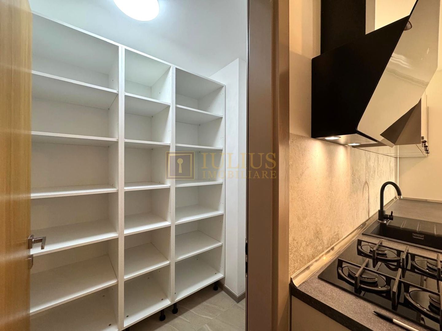 Central, centrala proprie, Monarch - Poză 10