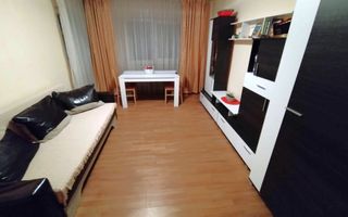 Apartament 3 camere, 68 mp utili, Cetate, zona Piata Cetate - Poză 1