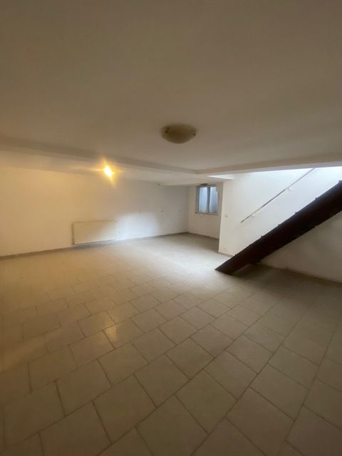 SPATIU COMERCIAL CU MULTIPLE DESTINATII CENTRAL - Poză 38