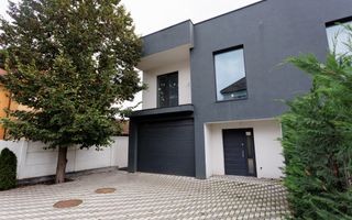 CASĂ DE VÂNZARE ÎN DUMBRAVA SUPRAFAȚA DE 300 MP + TEREN 3.5 ARI - Poză 1