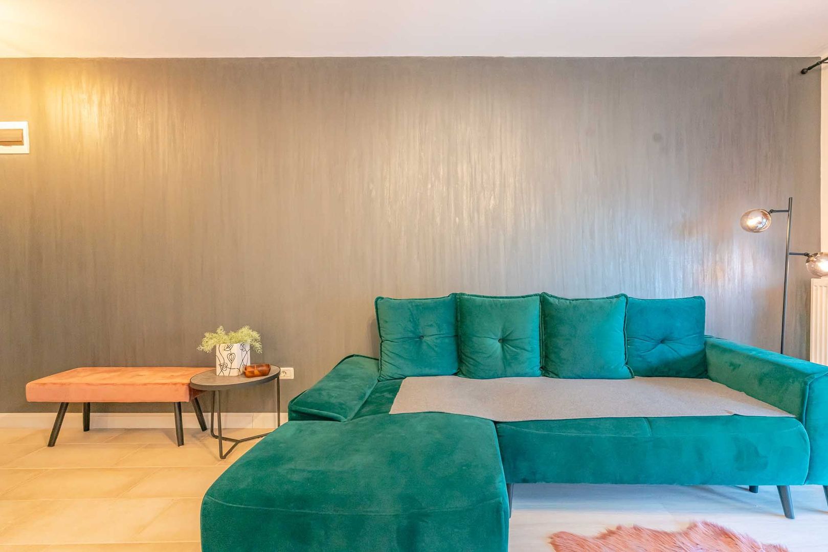 Locuință modernă cu loc de parcare, disponibilă în Sânpetru Residence - Poză 3