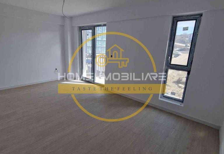 Apart 3 camere decomandat 92 mp,79000 euro - Poză 3