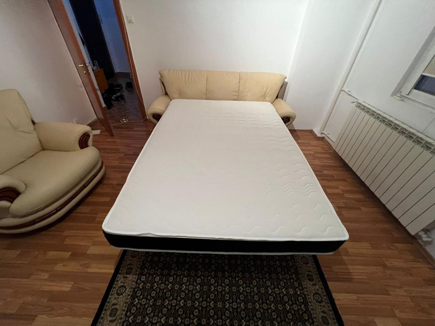 Inchiriere apartament modern cu 2 camere  zona Izvor vedere la parc - Poză 11