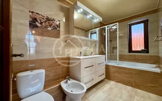 Casă de vânzare cu 5 camere in Sânmartin, Bihor - Poză 16