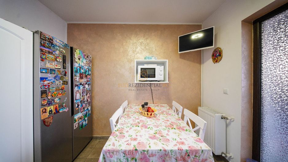 Apartament 3 camere, mobilat si utilat, aproape de metrou - Poză 19