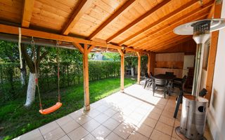 Oaza de liniste in Bariera Valcii – casa P+1 cu terasa, curte si acces securizat - Poză 2