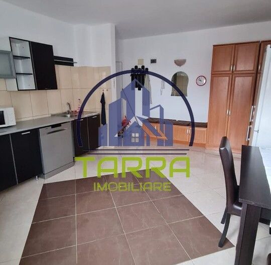 Apartament 2 camere de inchiriat Alba Iulia zona Centru - Poză 1