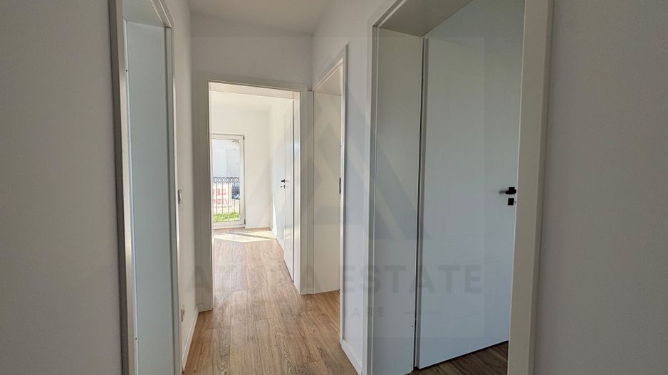 Casa 4 camere finisata la cheie cu teren 220 mp in Selimbar - Poză 8