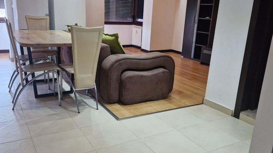 Vanzare 2 Camere Ready-To-Move Unirii - Mircea Voda - Bloc Monolit 2002 - Poză 5