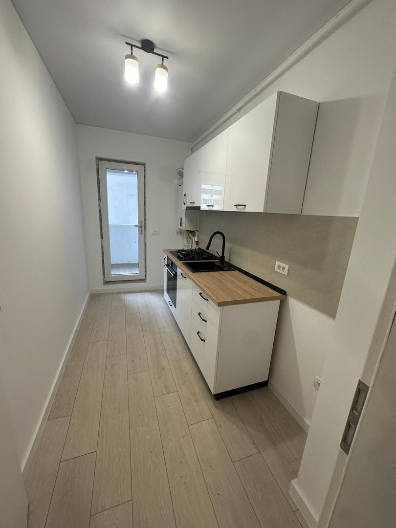 Gars cu gradina, ideal salon sau locuit! - Poză 5