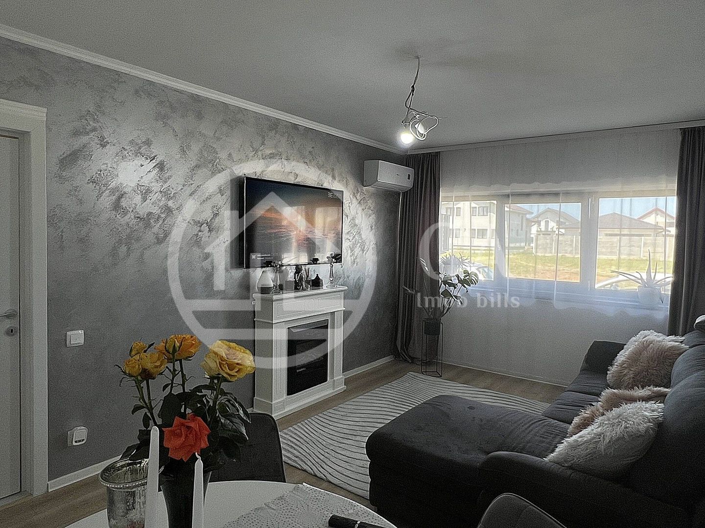 Apartament cu 2 camere de vanzare in cartierul Milano 5 Oradea - Poză 1