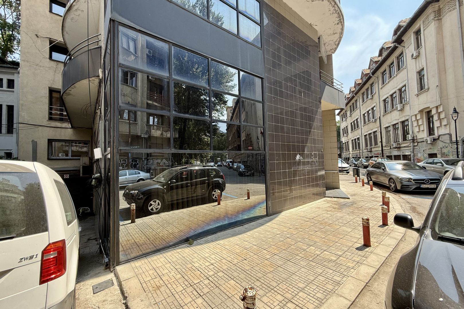 Spațiu București, zona Universitate, pretabil comercial/birouri - Poză 1