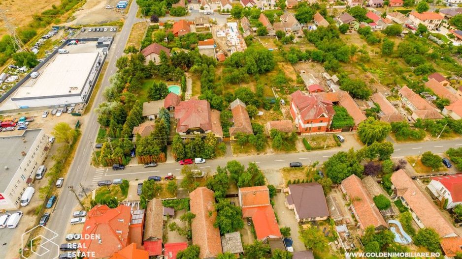 Oportunitate de investiție, vila pretabila pentru  afacere de familie - Poză 41