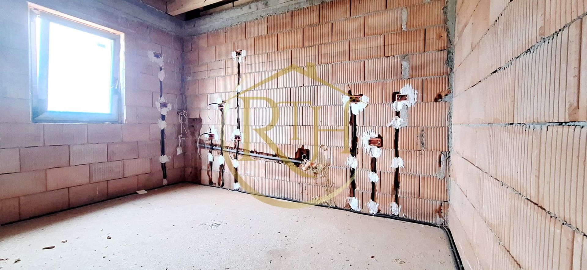 Se vinde duplex modern cu 3 camere  plus teren in Giroc ,zona linistita. - Poză 17