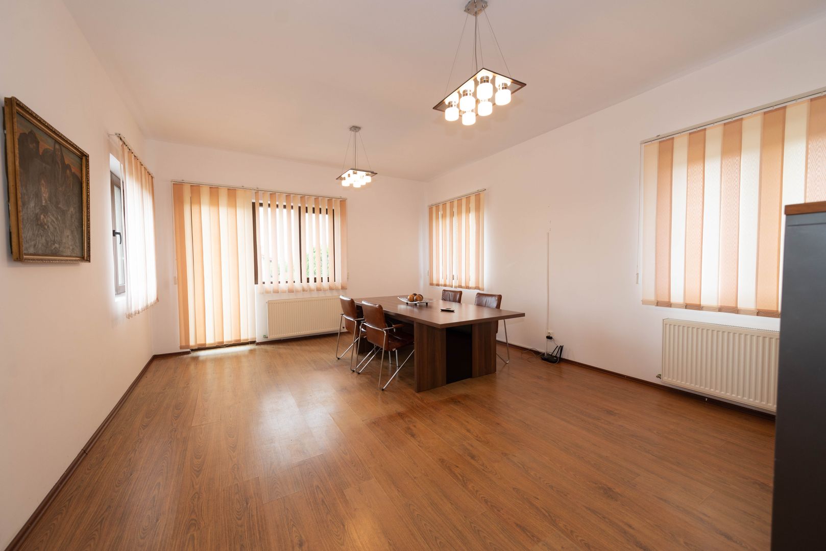 Spatiu de birouri stradal, 148mp de inchiriat în zona Soseaua Chitilei - Poză 1