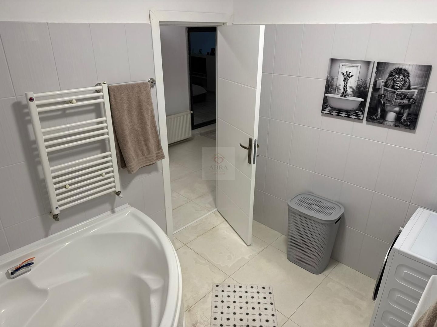 Apartament de vanzare cu parcare metrou - Poză 4