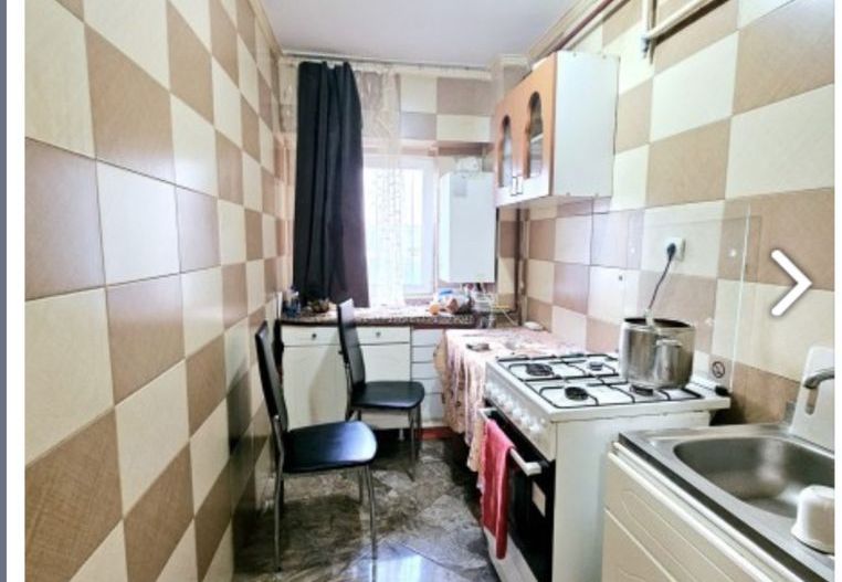 De inchiriat apartament 1 camera decomandat - zona Ifr - Poză 3